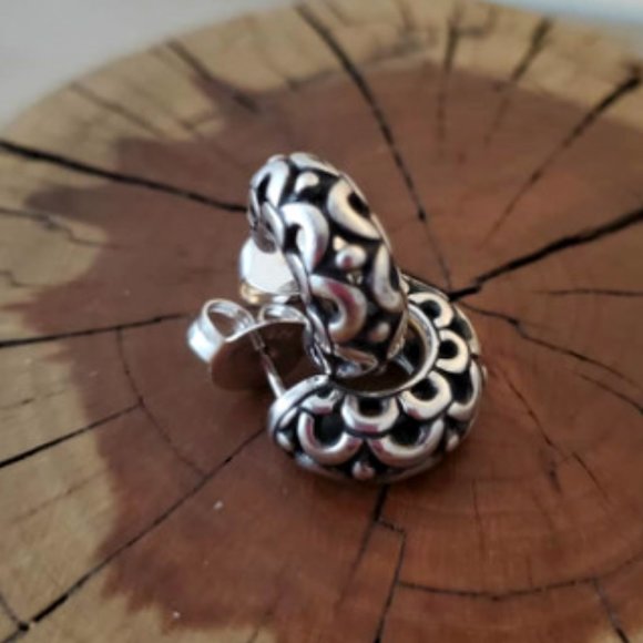 Retired James Avery Sterling Cut Out Hoop Earrings - Picture 3 of 6